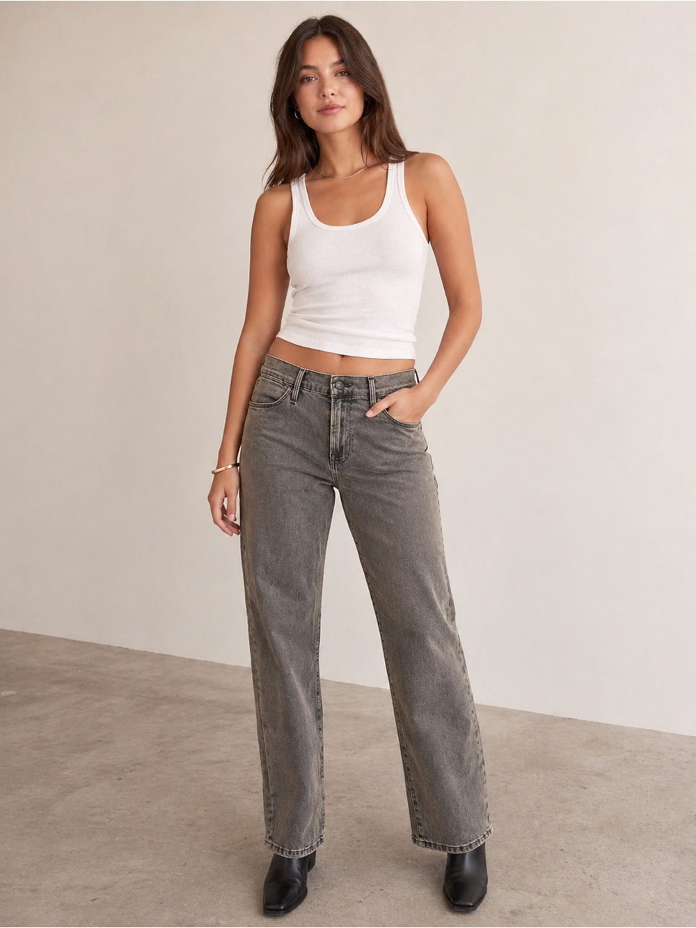 Frame Denim Women's Straight Leg Jeans in Washed Gray